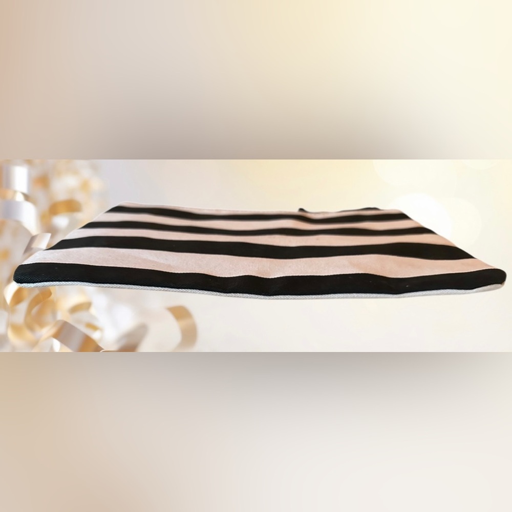 Victoria’s Secret Light Blush Pink & Black Striped Zip Top Cosmetic Pouch  NWOT - Picture 6 of 9